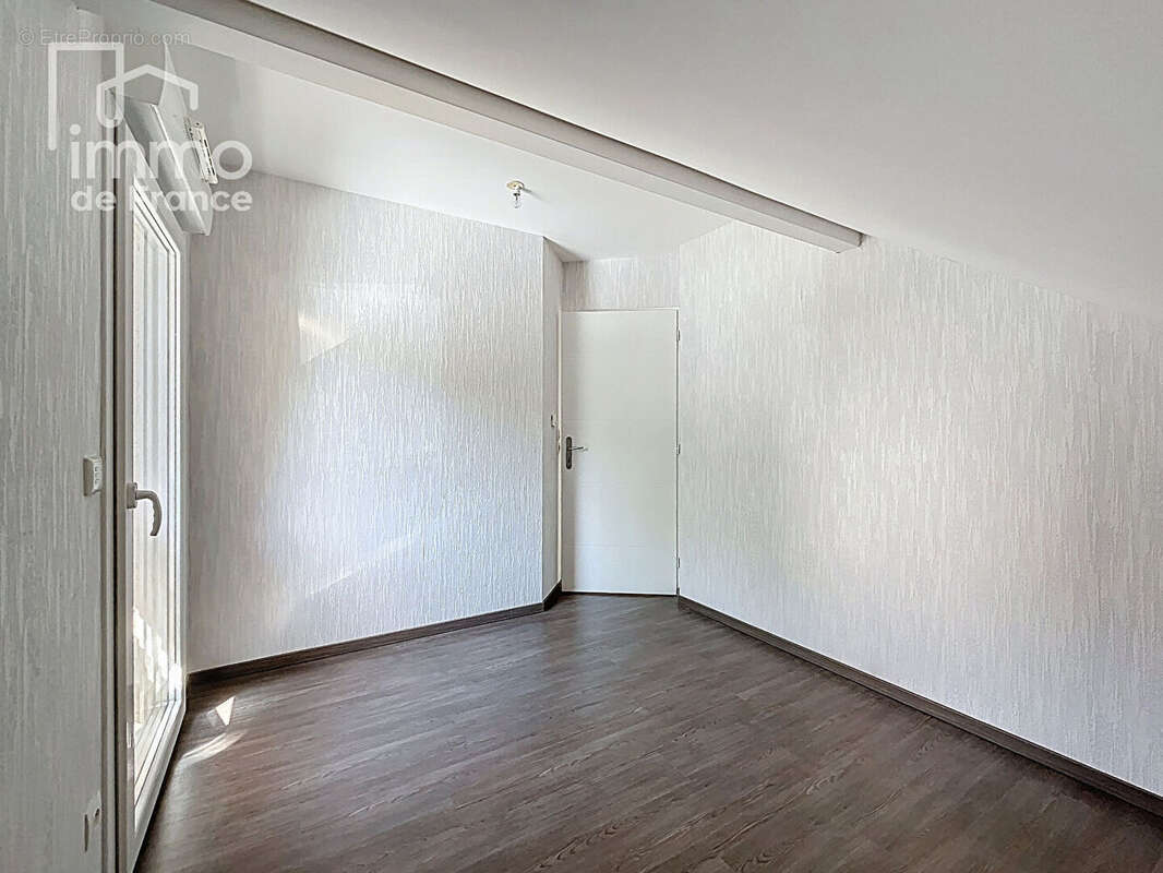 Appartement à ARCHAMPS