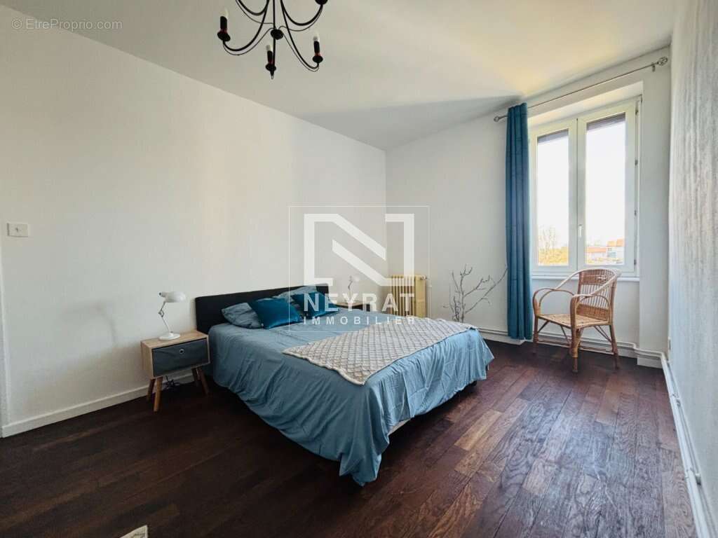 Appartement à MONTCEAU-LES-MINES