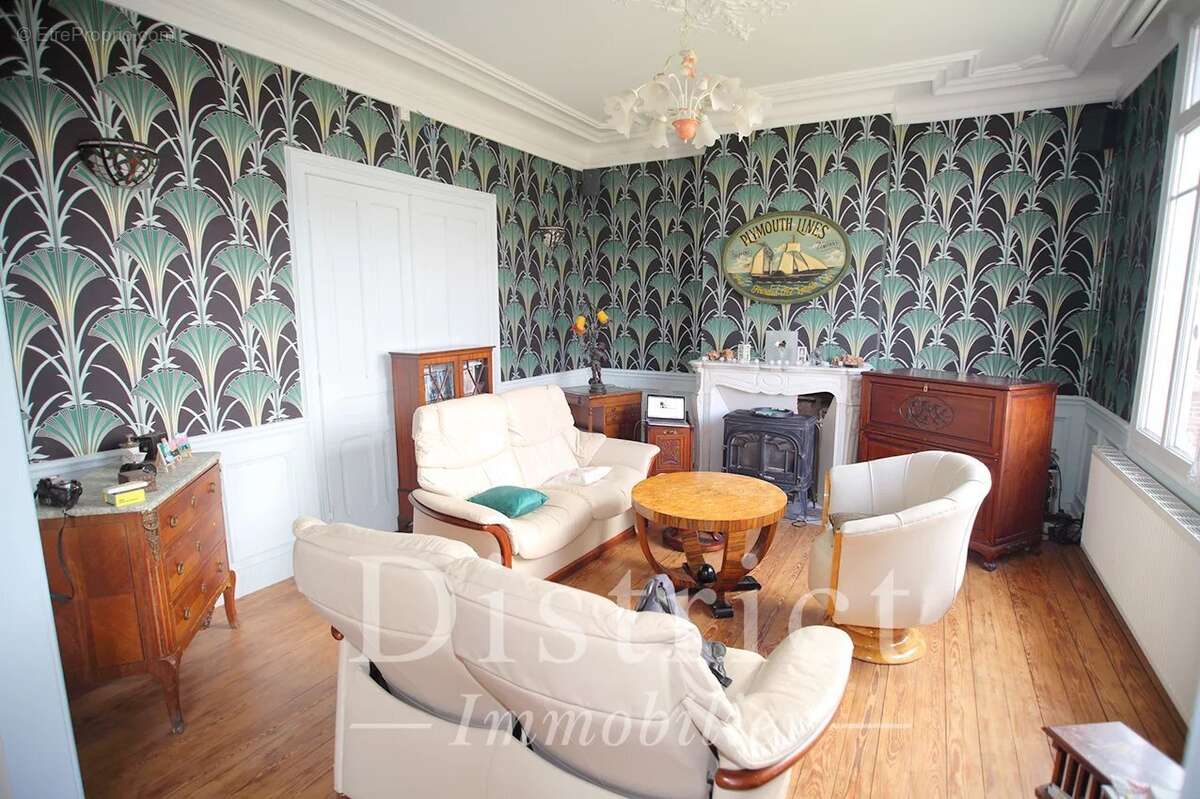 Maison à FORMERIE