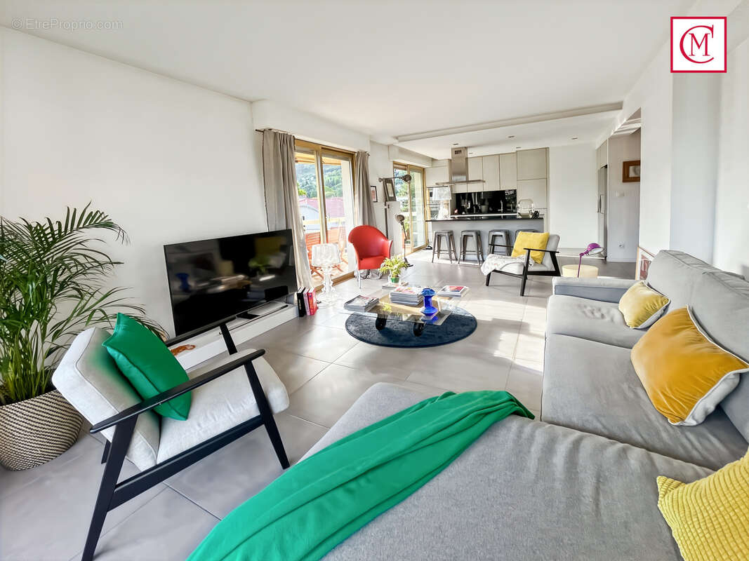 Appartement à MEYLAN