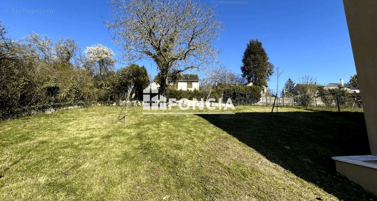 Maison à CORBEIL-ESSONNES