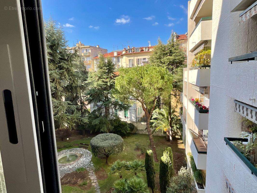 Nice centre / grand studio/ F1 / neuf/ équipé / balcon / cave - photo 7