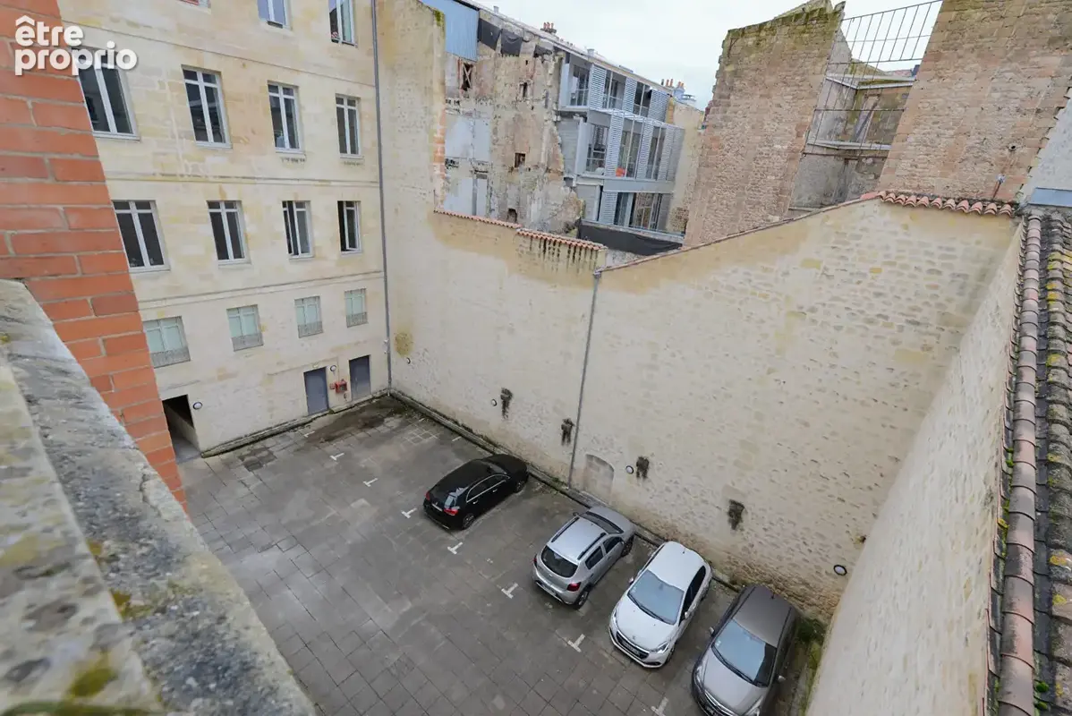 ARCHITECTURE BORDELAISE RÉNOVÉE- 2015 -Appartement avec parking et ascenseur au Jardin public - photo 9