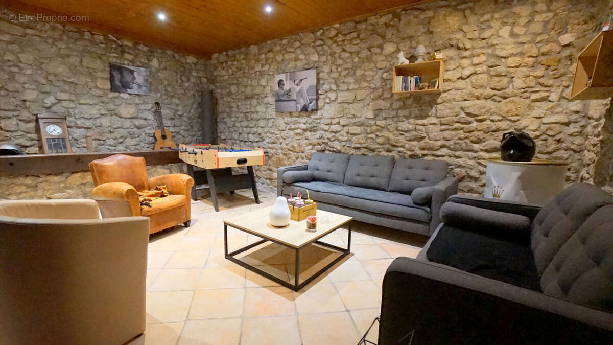 Maison à MONTCHAUVET
