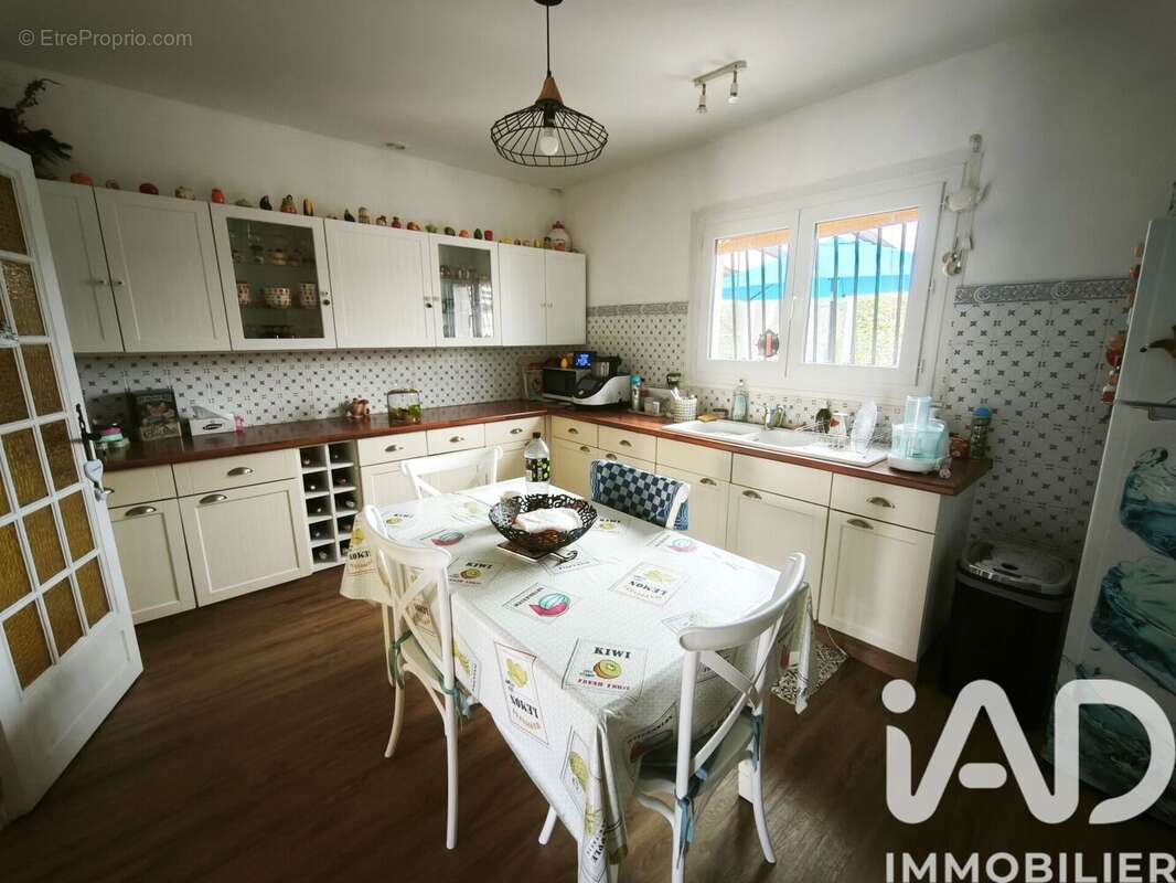 Photo 2 - Maison à SAINT-DENIS-DE-PILE