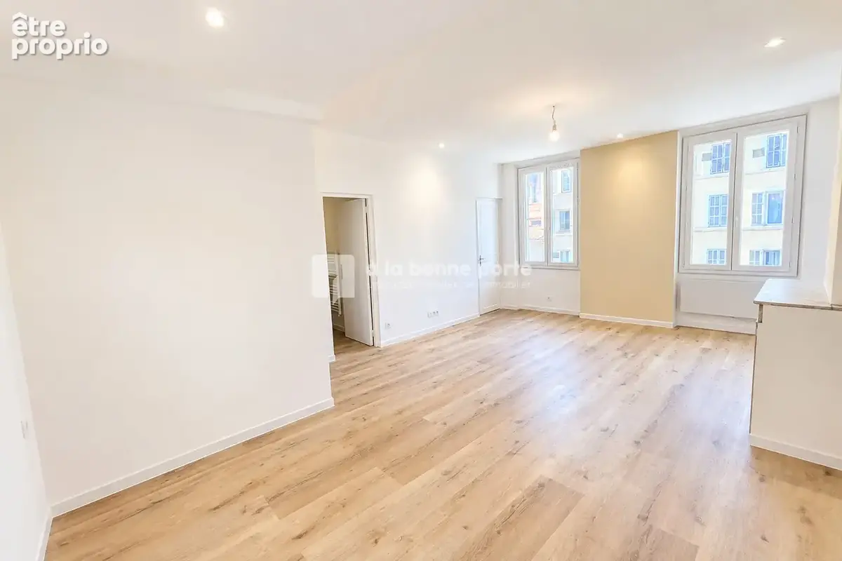 Appartement 2 pièces 30 m² à vendre à Marseille-6e (13006) - photo 3