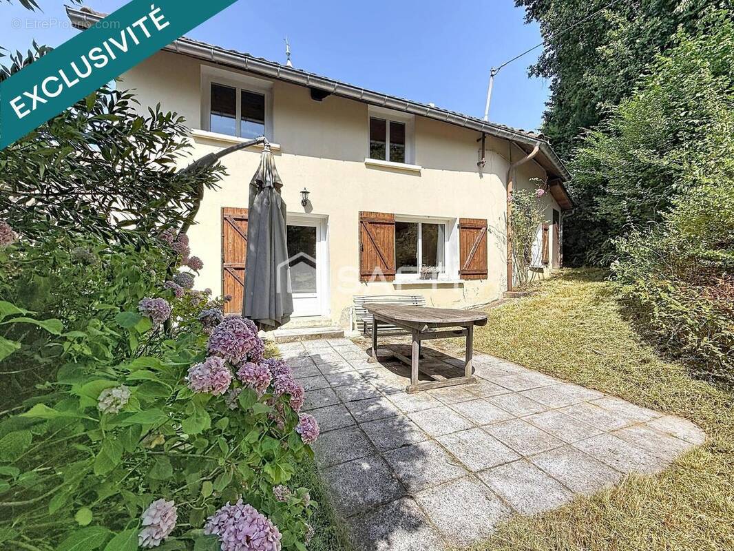 Photo 1 - Maison à SAINT-GENIX-SUR-GUIERS