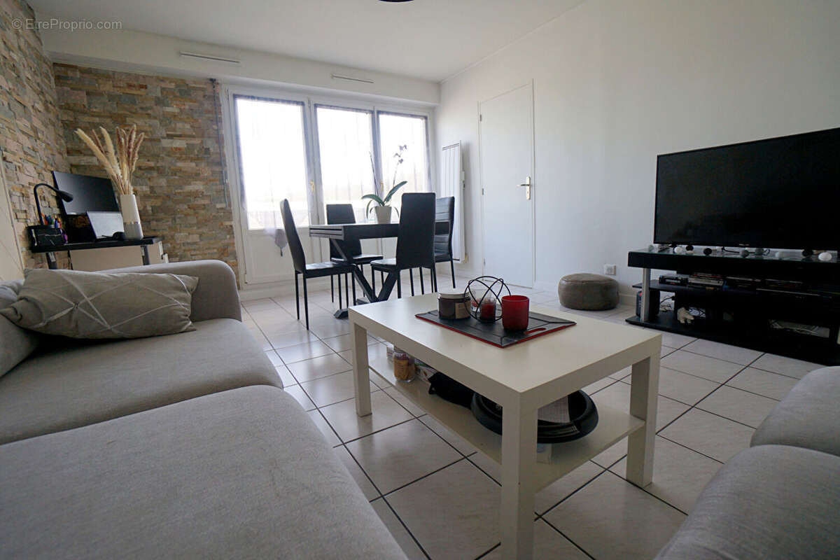 Appartement à AUBERGENVILLE