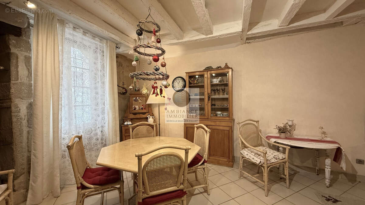 Maison de ville avec jardin en centre-ville - photo 9
