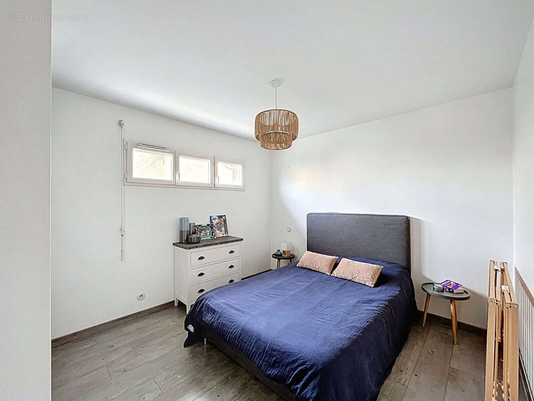 Maison à PAREMPUYRE