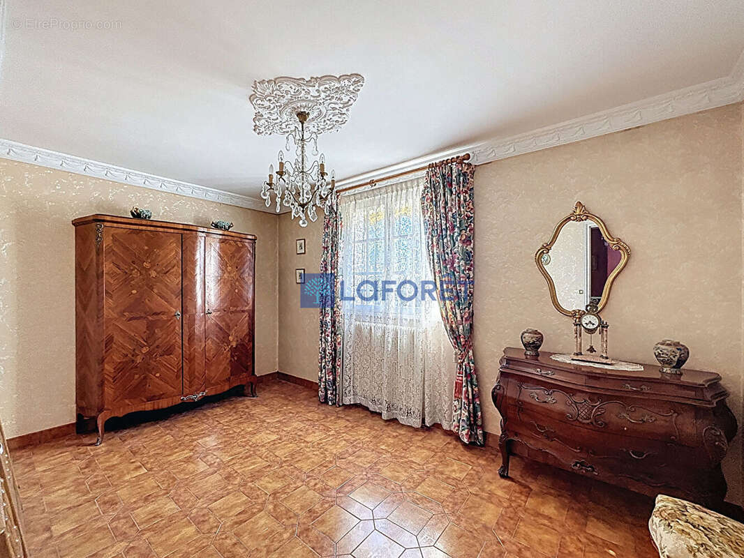 Maison à SAVIGNY-SUR-ORGE