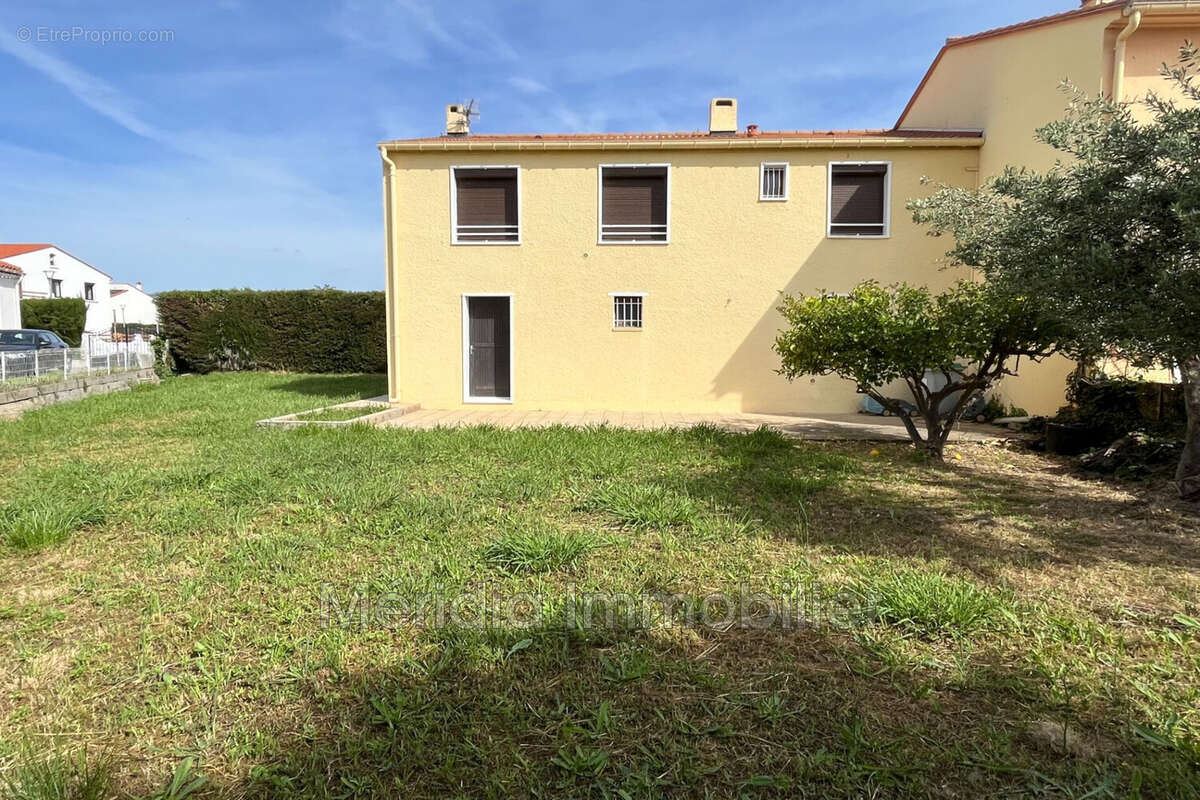 Maison à MILLAS