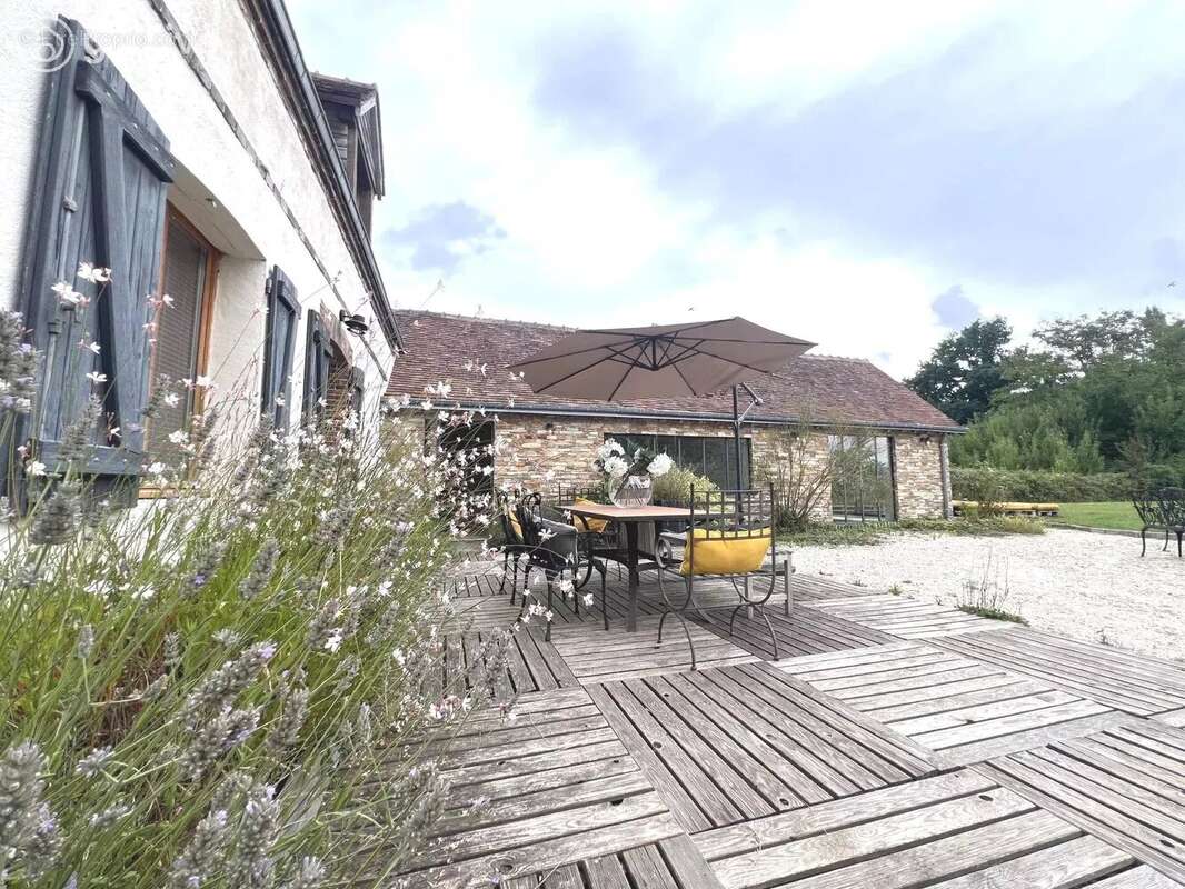 Maison de charme et confort d'une piscine intérieure - photo 7