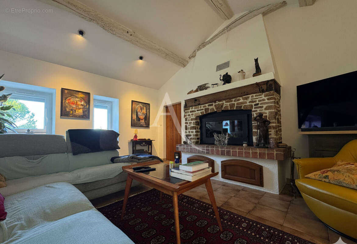 Maison à LA CHAPELLE-HERMIER