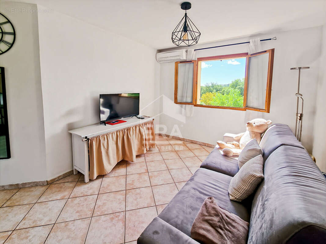 Maison à SAINT-JEANNET