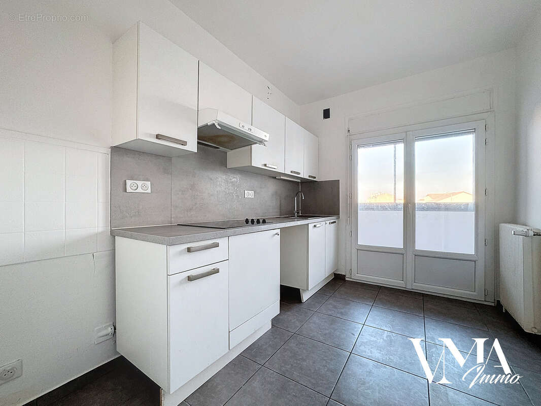 Appartement à LYON-8E