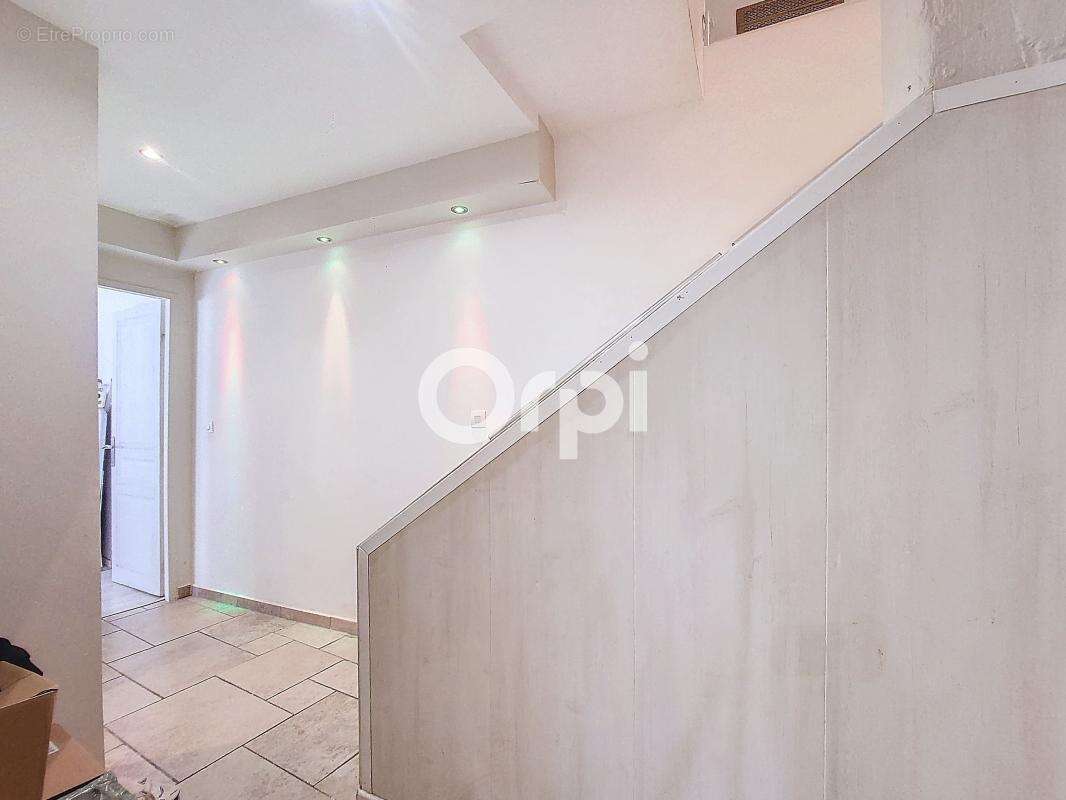 Appartement à VILLENEUVE-LOUBET