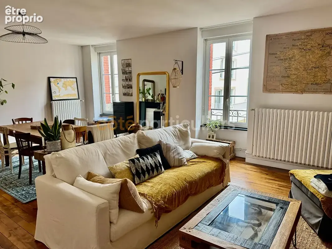 Appartement à FOUGERES