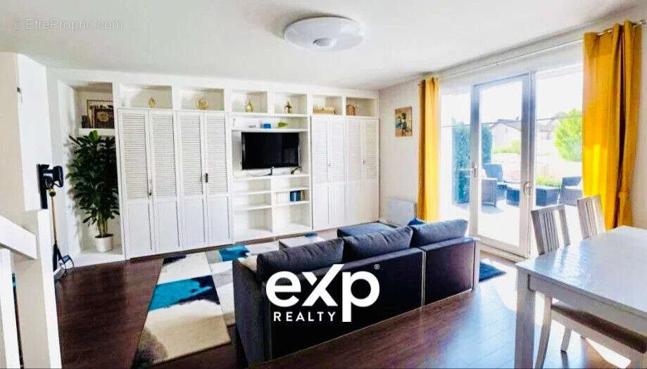 Appartement à BAILLY-ROMAINVILLIERS