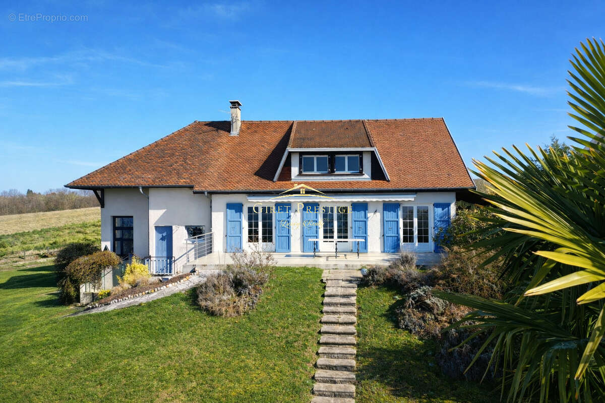 Maison à SAINT-GENIX-SUR-GUIERS