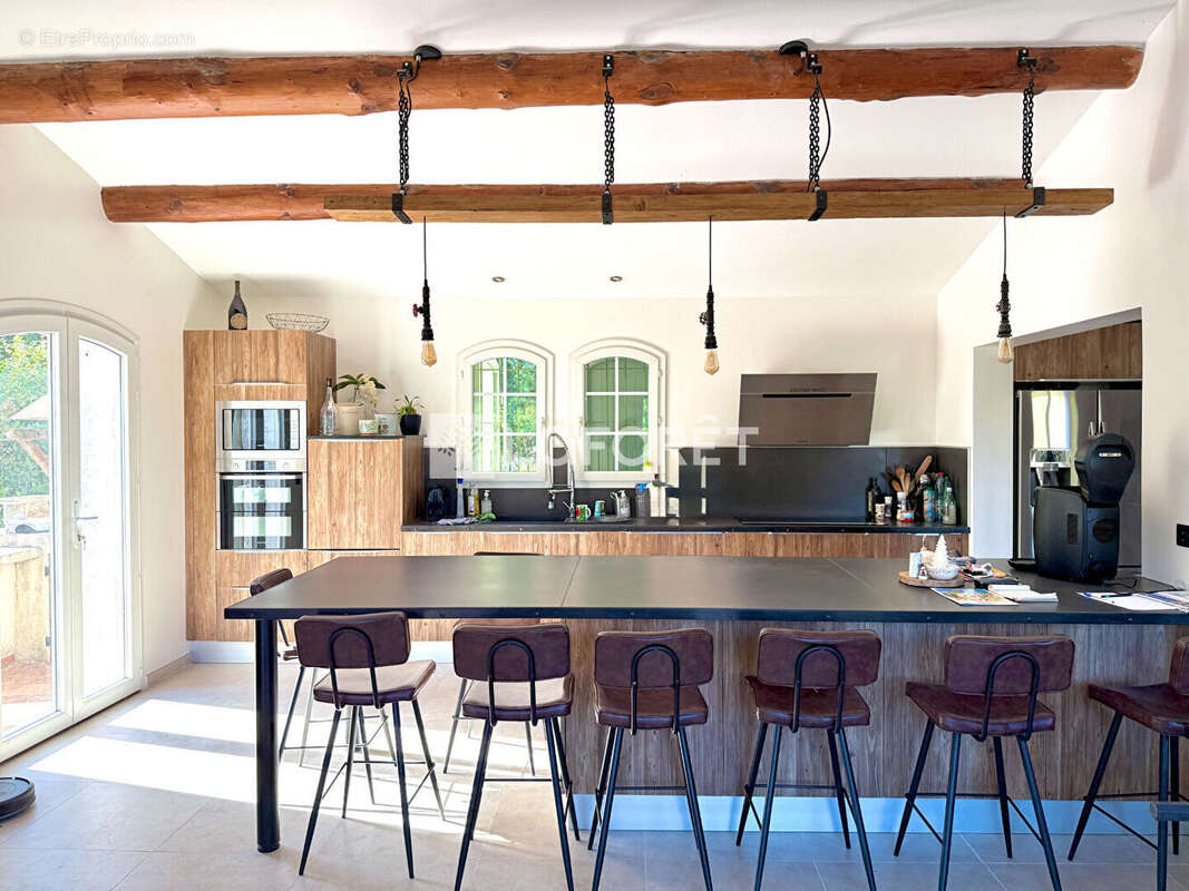 Maison à SOLLIES-VILLE