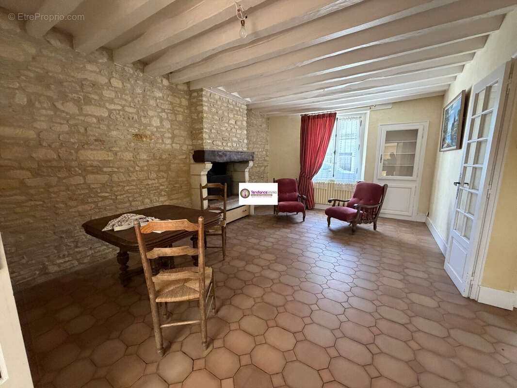 Maison 110 m² à Courtomer  - photo 2