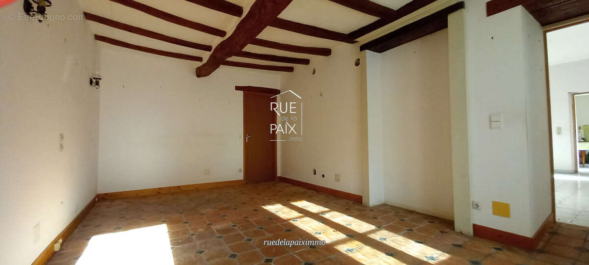 Maison à BERTHEGON