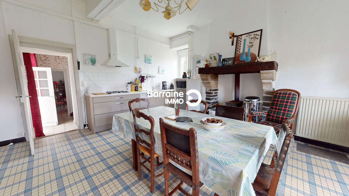 Maison à PLOUIGNEAU