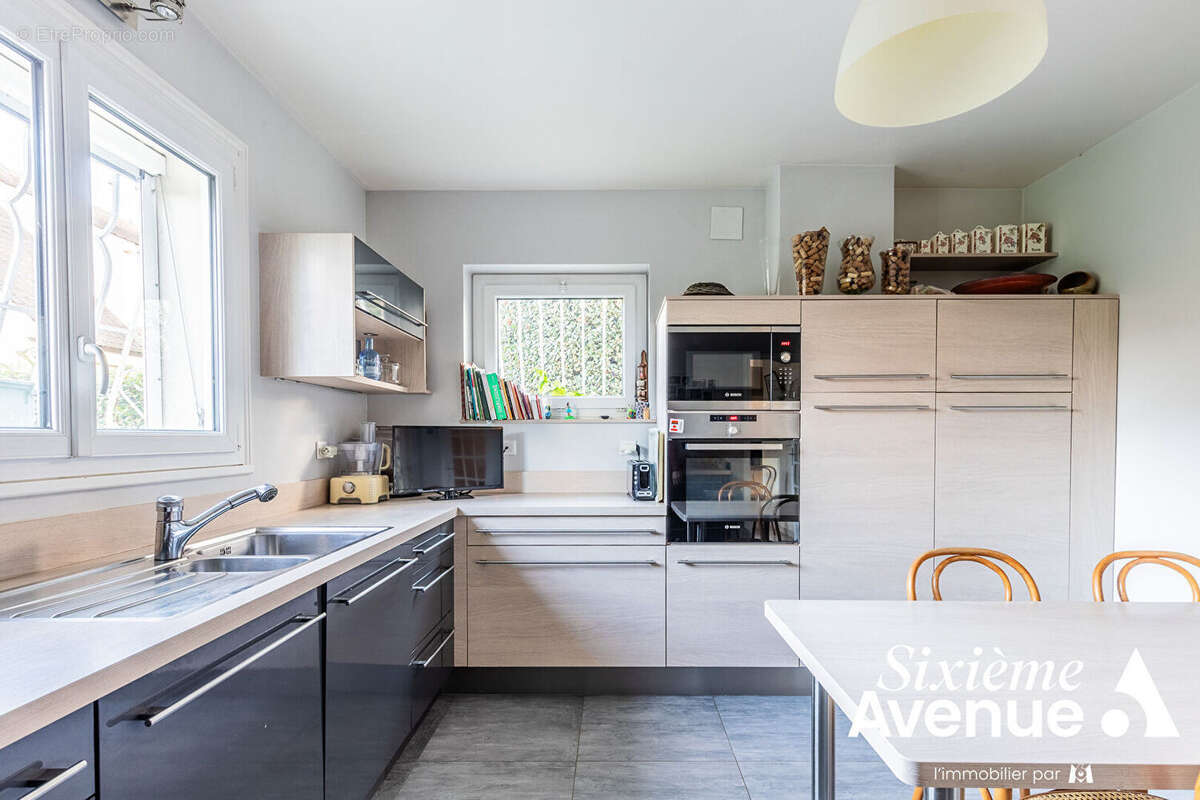 Maison à CHILLY-MAZARIN