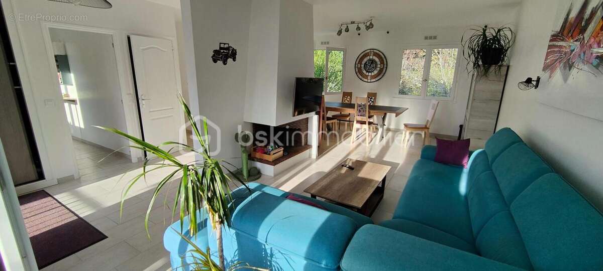 Maison à VARENNES-VAUZELLES