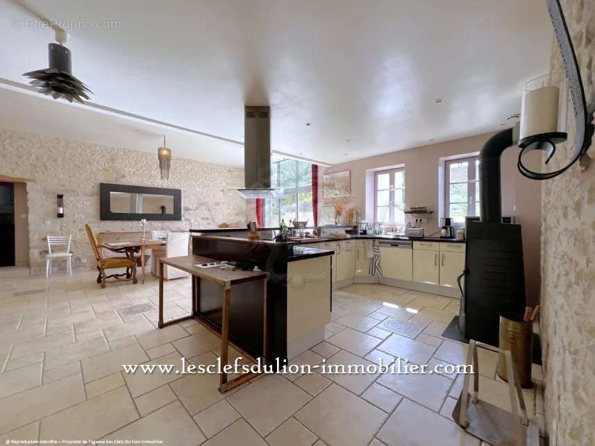 Maison à ECUELLES