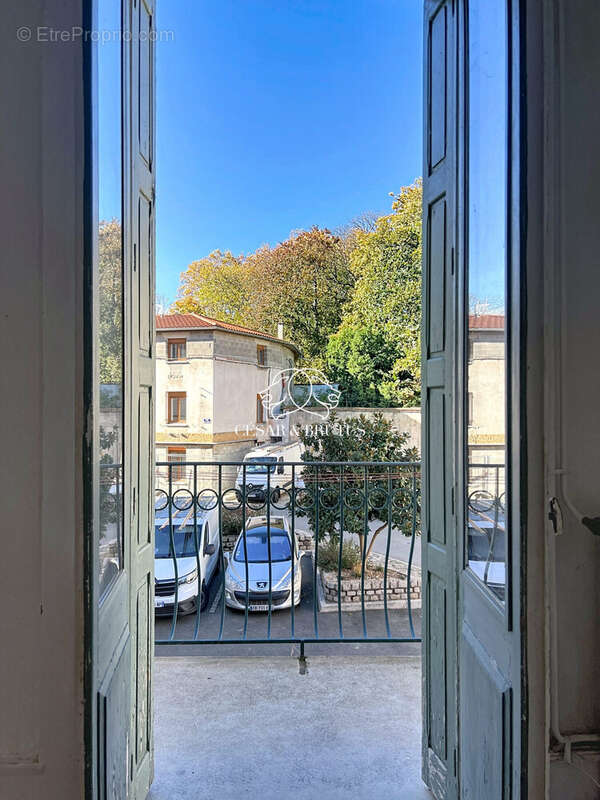 Appartement à SURY-LE-COMTAL