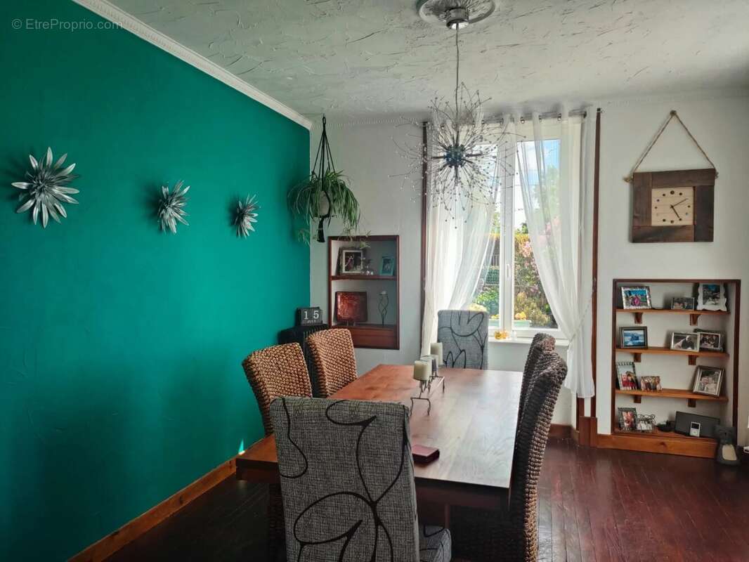 Maison à ORADOUR-SUR-VAYRES