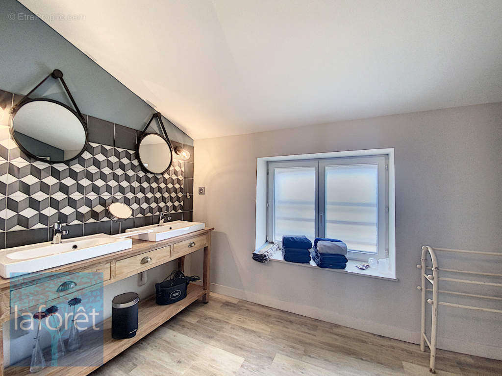 Maison à SAINT-MARS-SUR-LA-FUTAIE