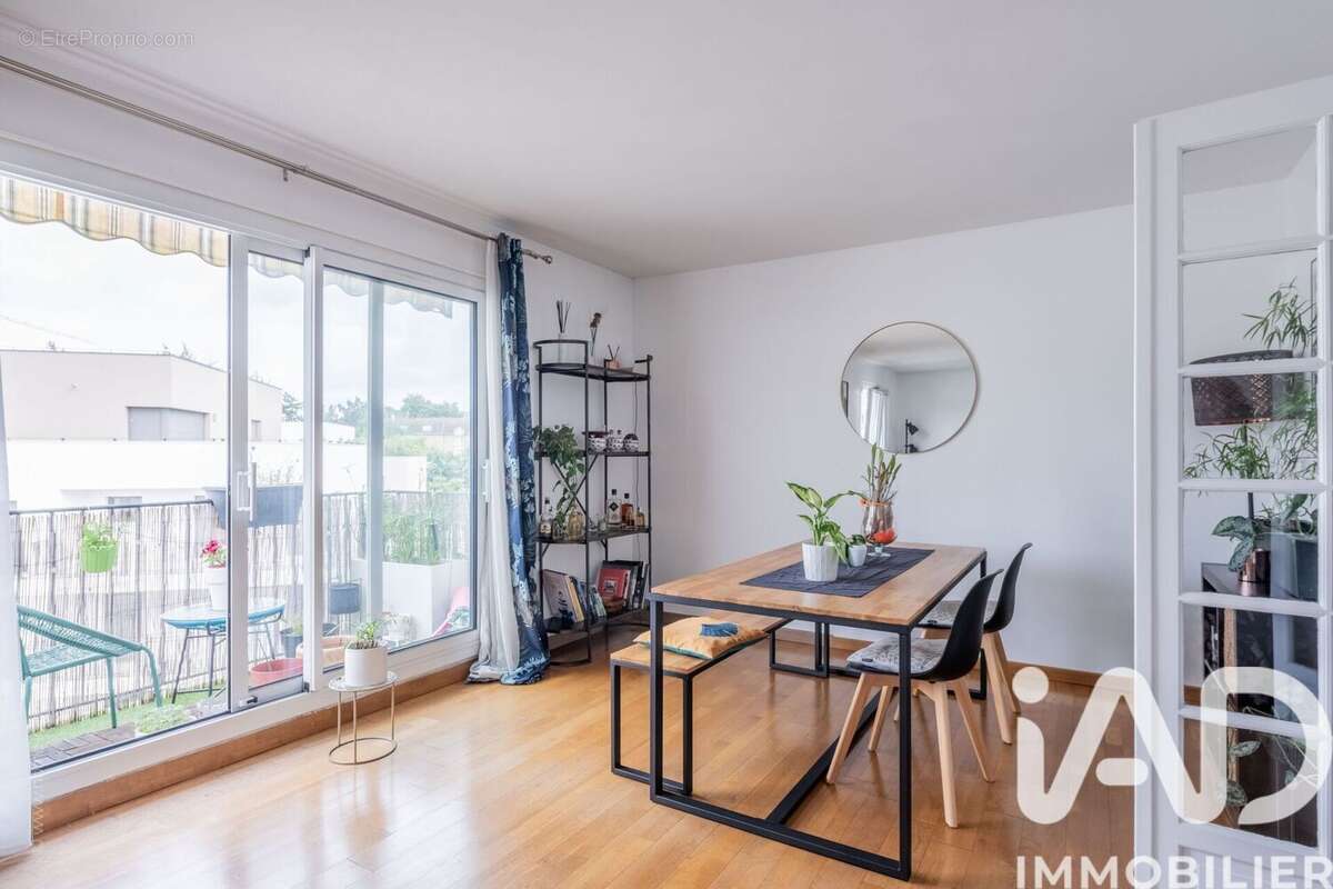 Photo 3 - Appartement à RUEIL-MALMAISON