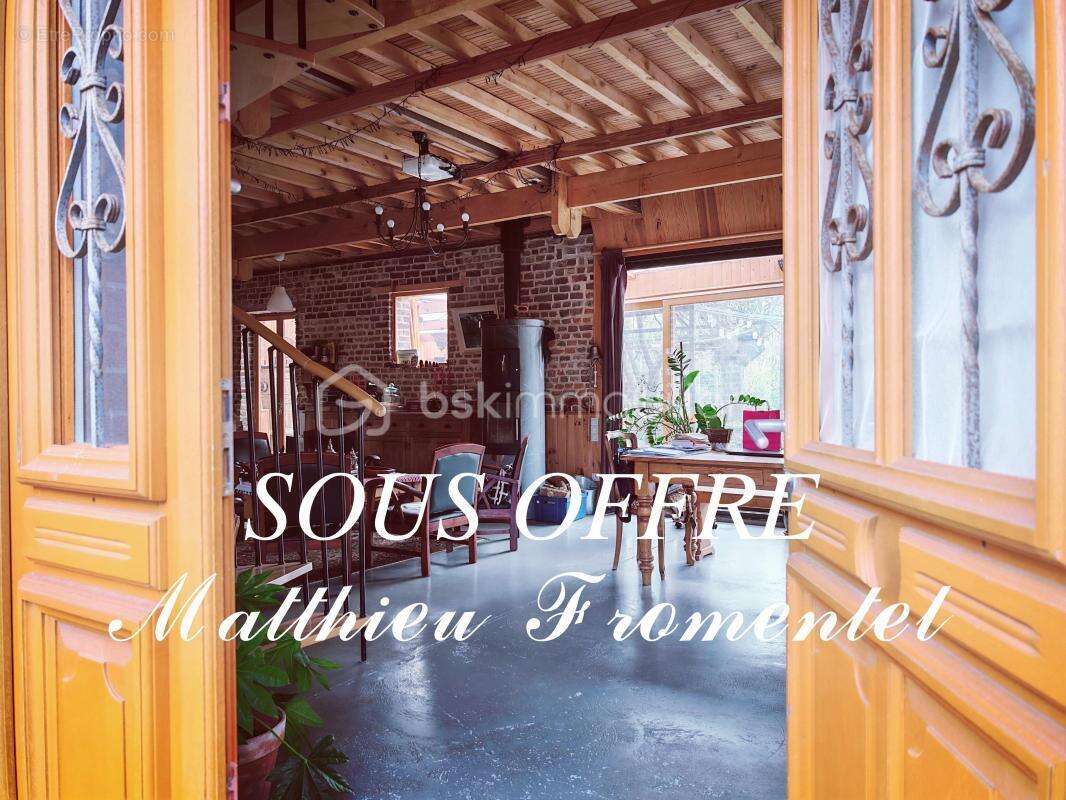 Maison à GONDECOURT