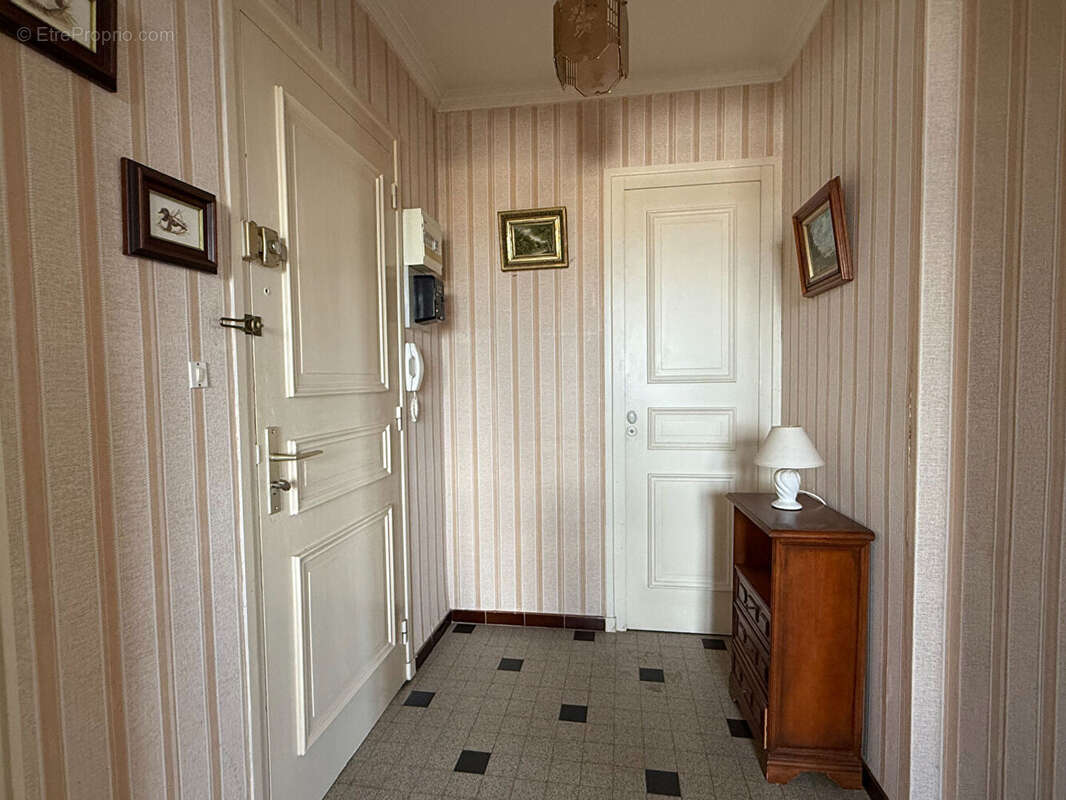 Appartement à BELLEVILLE