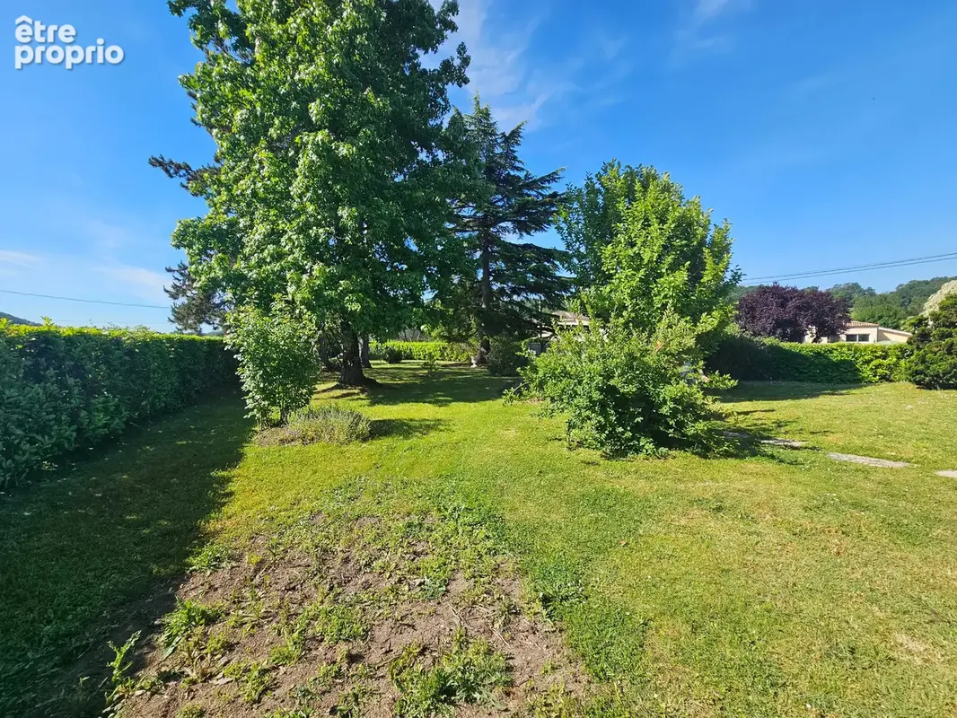 Saint-Philippe-du-Seignal : Maison familiale avec piscine sur parc arboré - photo 24