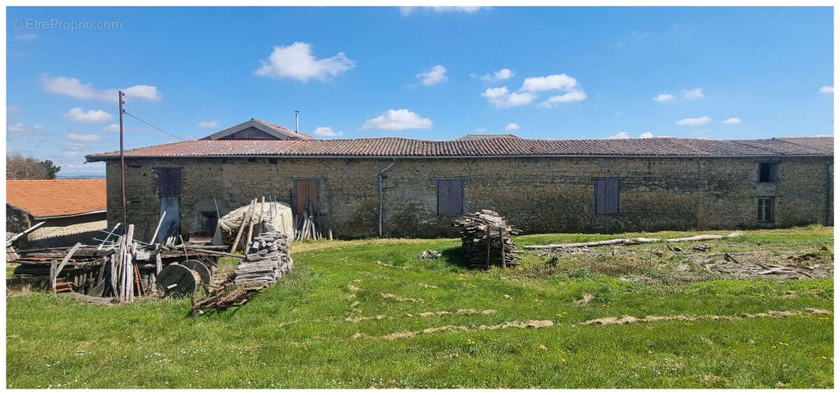 Maison à SAINT-ROMAIN-EN-GAL