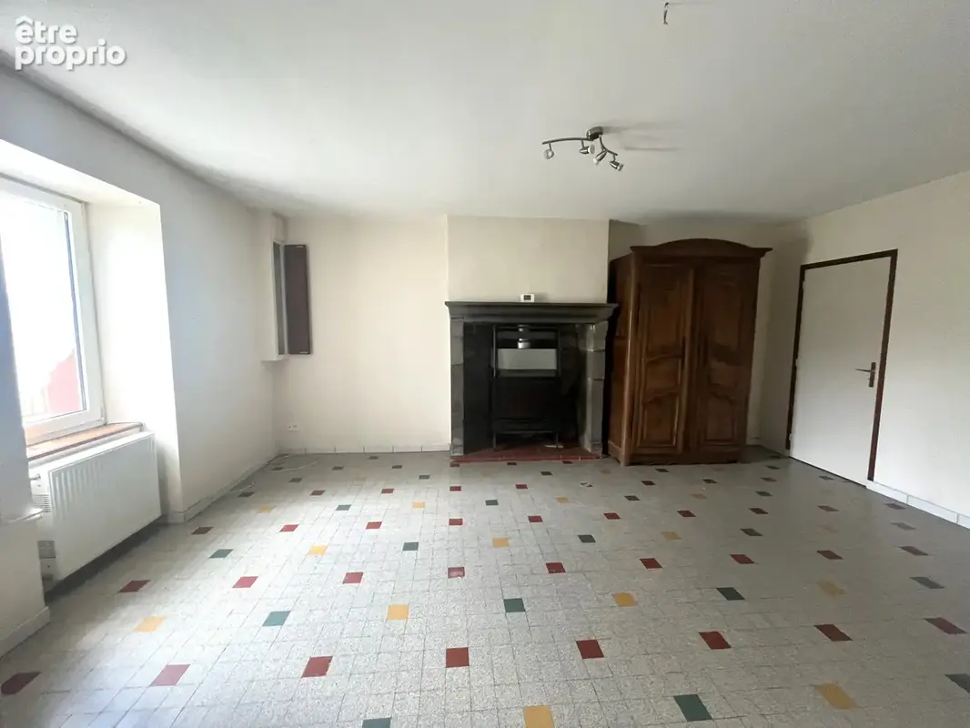Entre besse et super-besse propriete en pierre avec grange, ecurie et source sur 12594m2 de terrain - photo 8