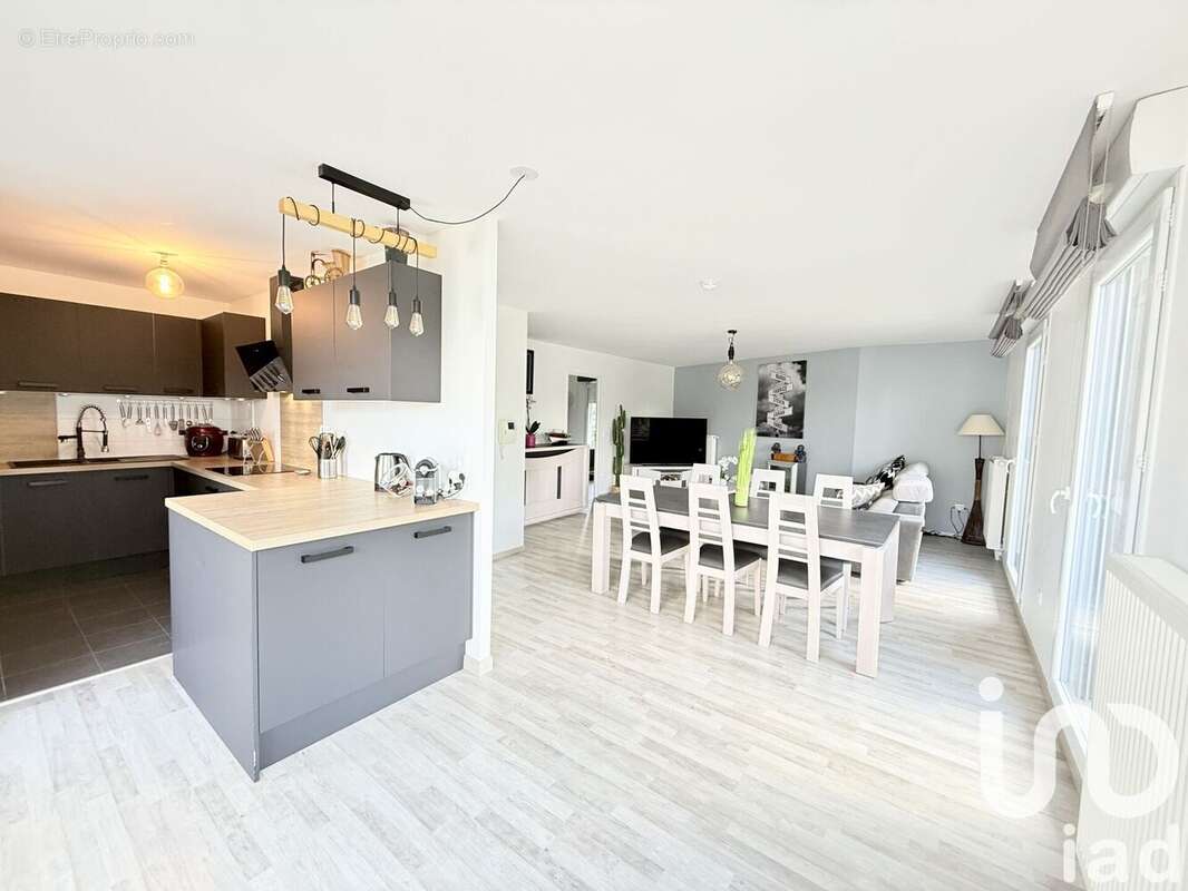 Photo 3 - Appartement à LAGNY-SUR-MARNE