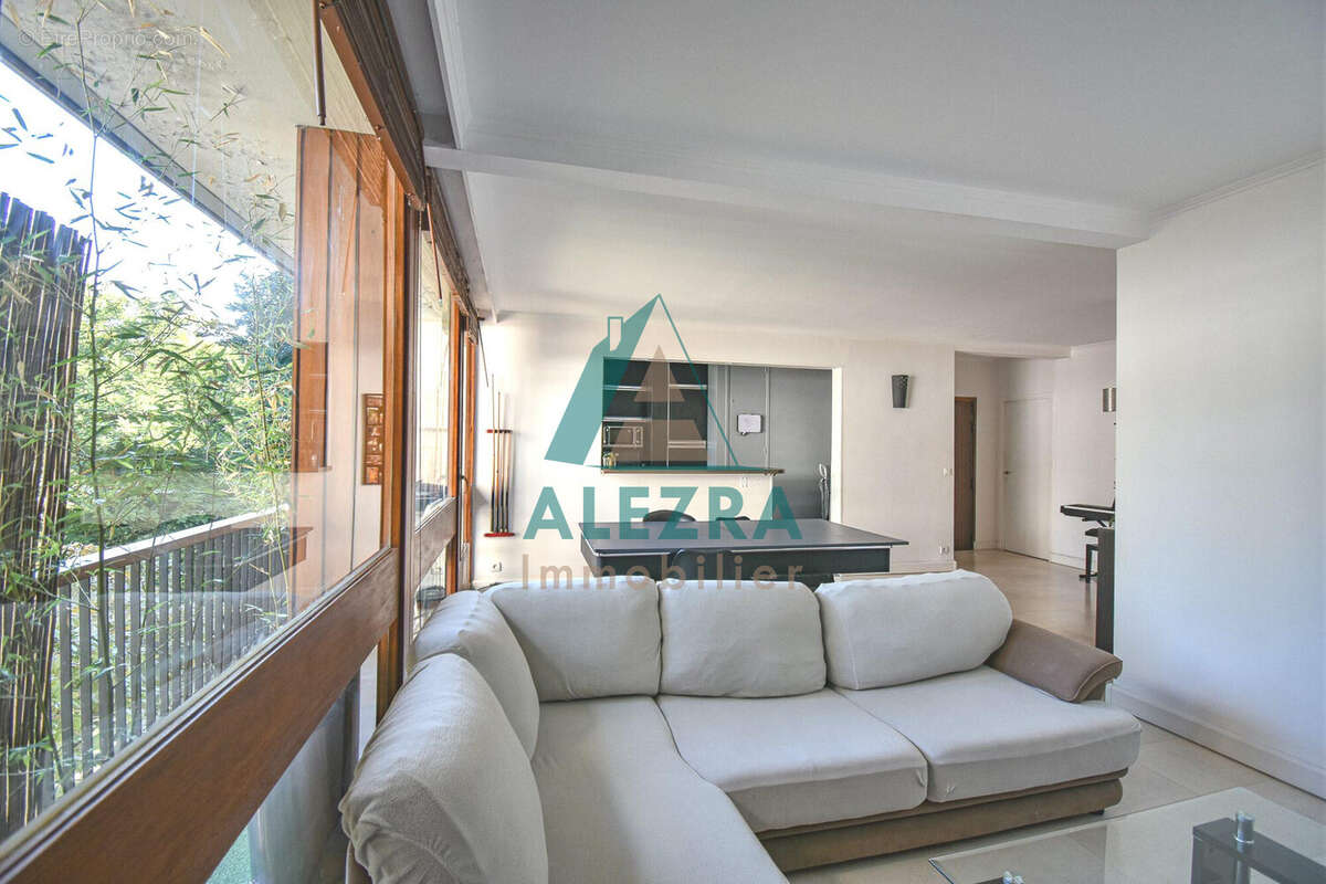 Appartement à LA CELLE-SAINT-CLOUD