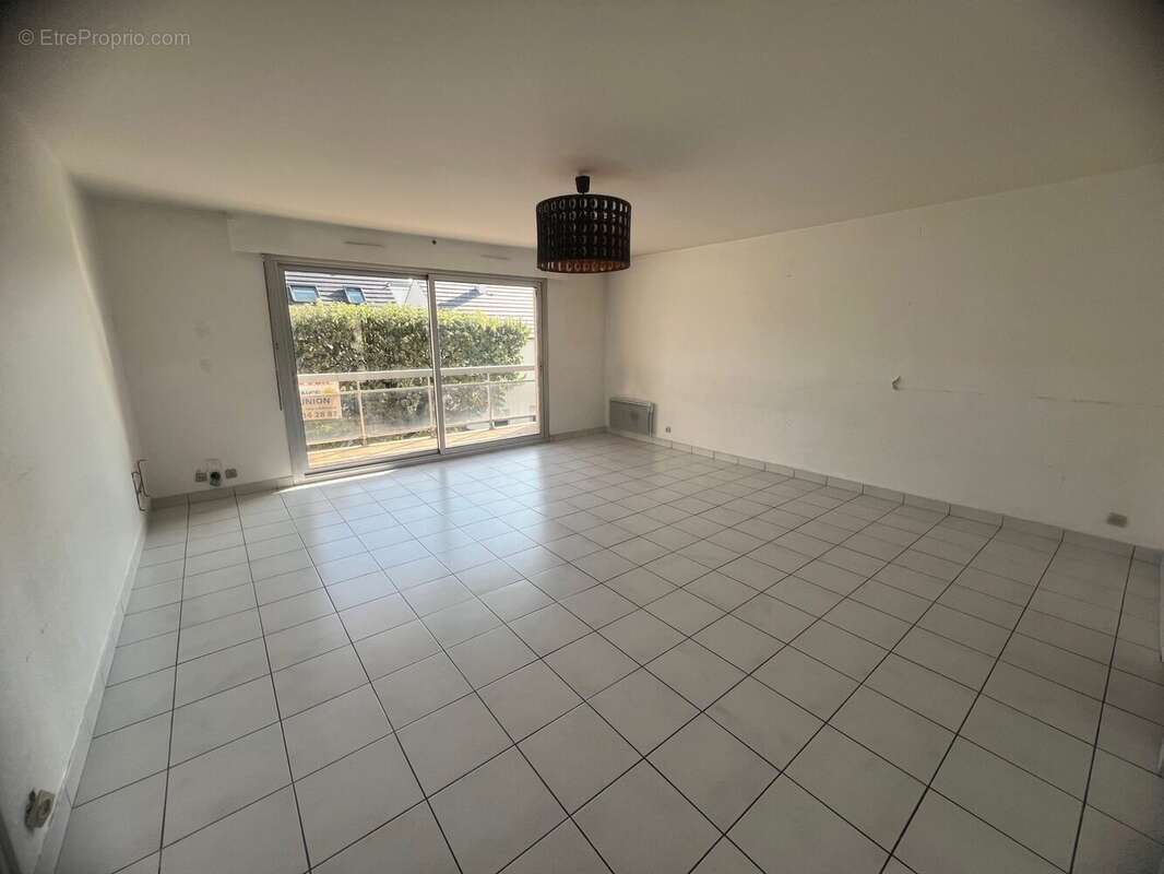 Appartement à SARTROUVILLE