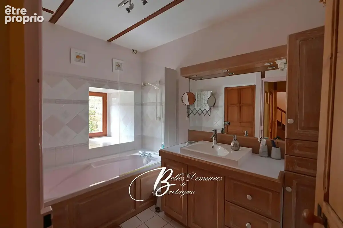 A vendre maison de caractère en pierre centre historique de Tréguier - photo 13