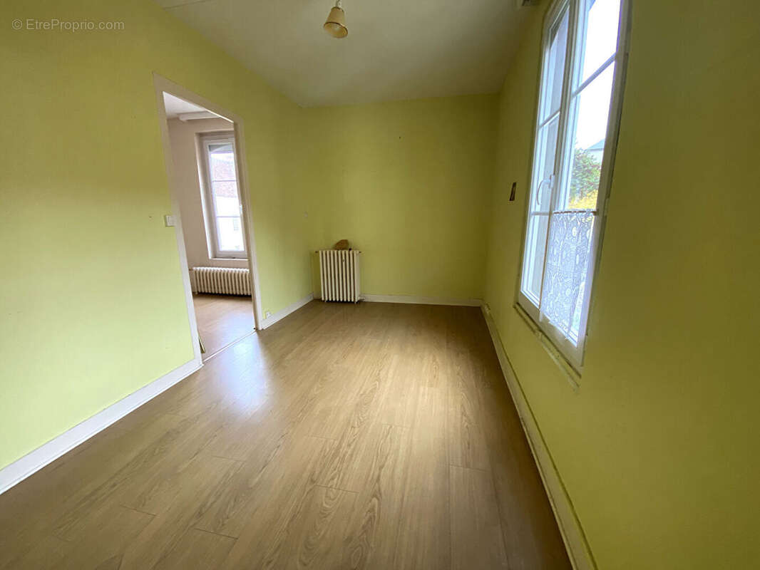 Appartement à NONANCOURT