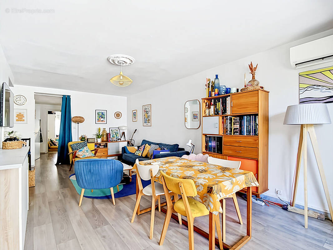 Appartement à MARSEILLE-4E
