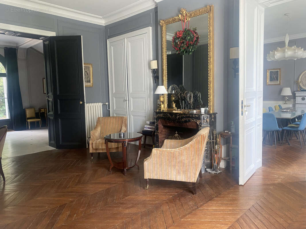 Autre à TOURS