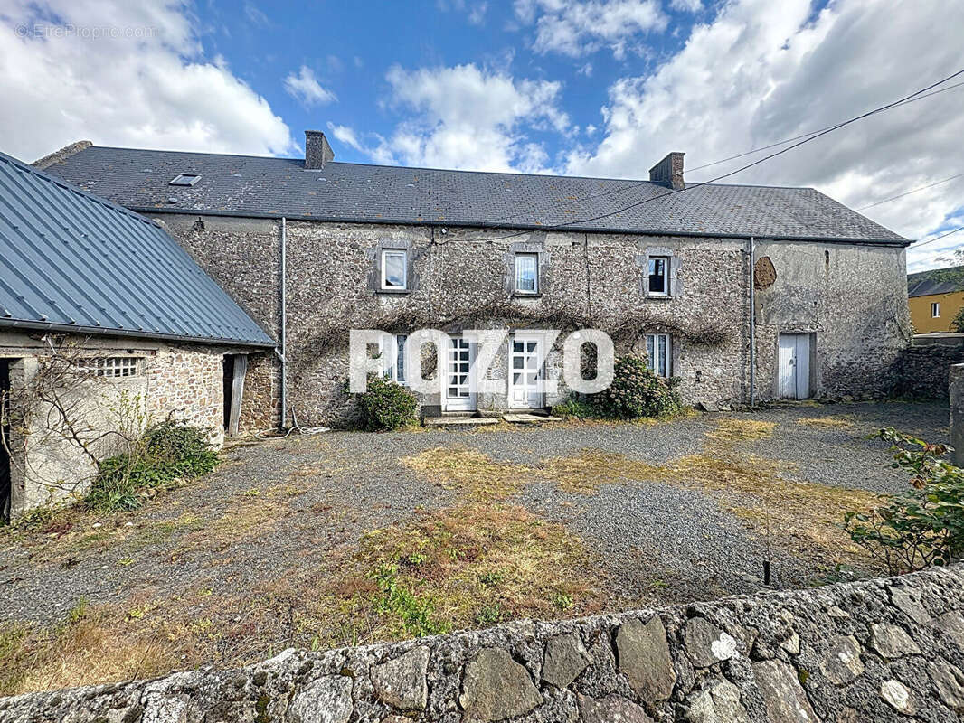 Maison à MUNEVILLE-LE-BINGARD