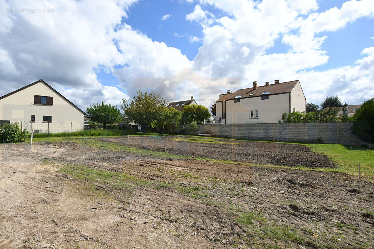 Terrain à BOIS-D'ARCY