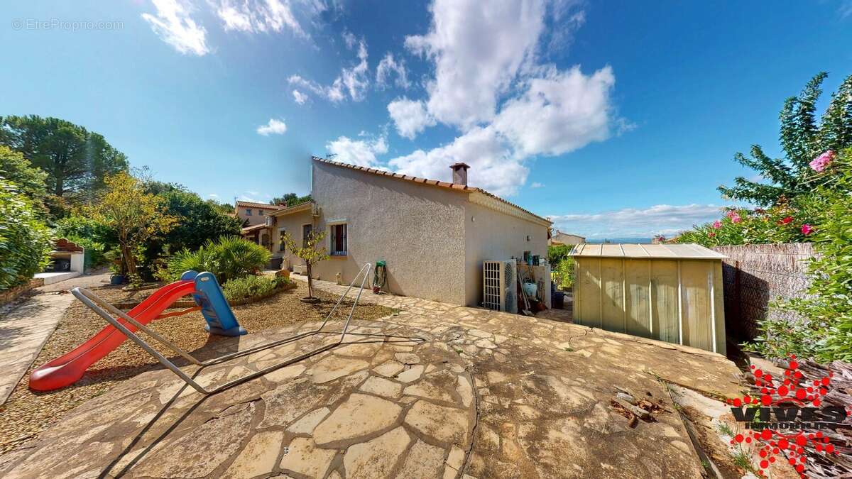 Maison 220 m² à Boujan-Sur-Libron  - photo 17